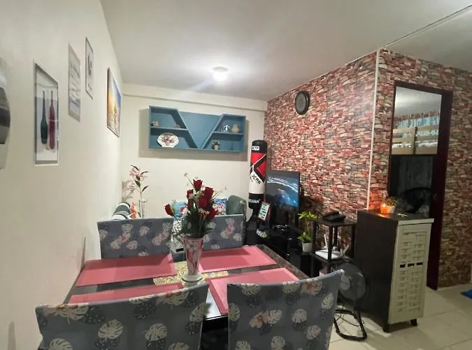 Kachada Condotel Urban Deca 旅馆